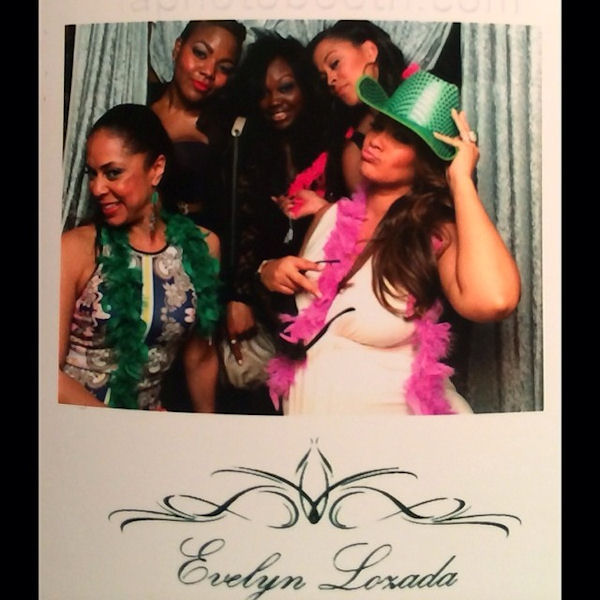 evelyn-lozada-shaunie-onealtiffney-cambridge-and-guests-in-a-photobooth-at-evelyn-lozado-baby-shower