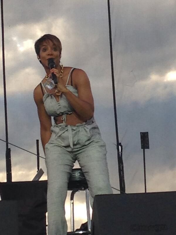 kelly-rowland-baby-bump-2