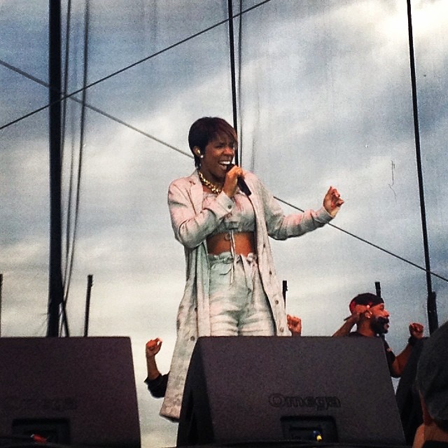 kelly-rowland-baby-bump-4