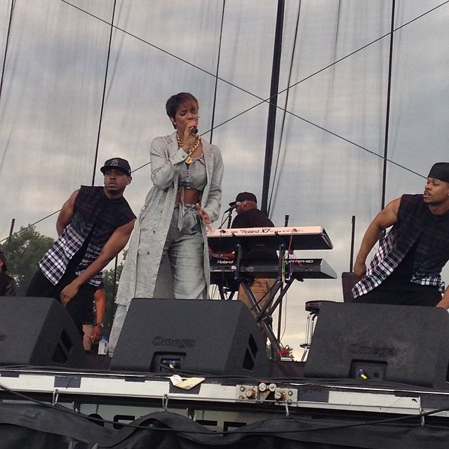 kelly-rowland-baby-bump-5