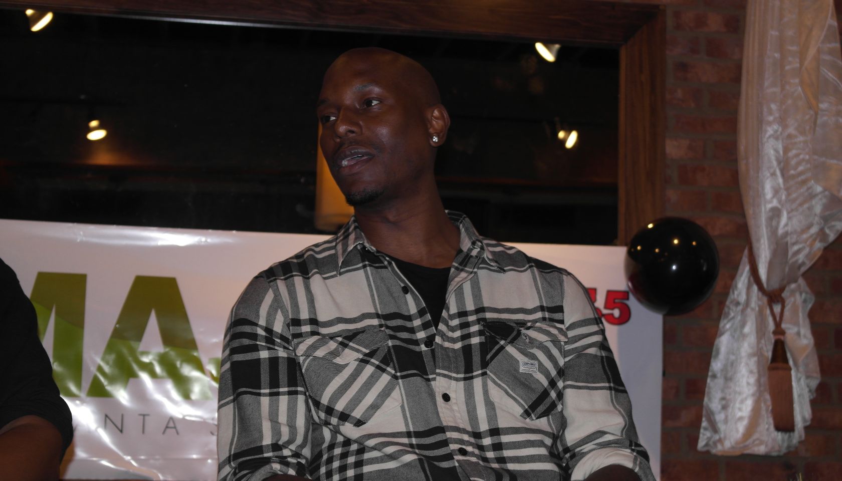 Tyrese "Black Rose" Meet & Greet
