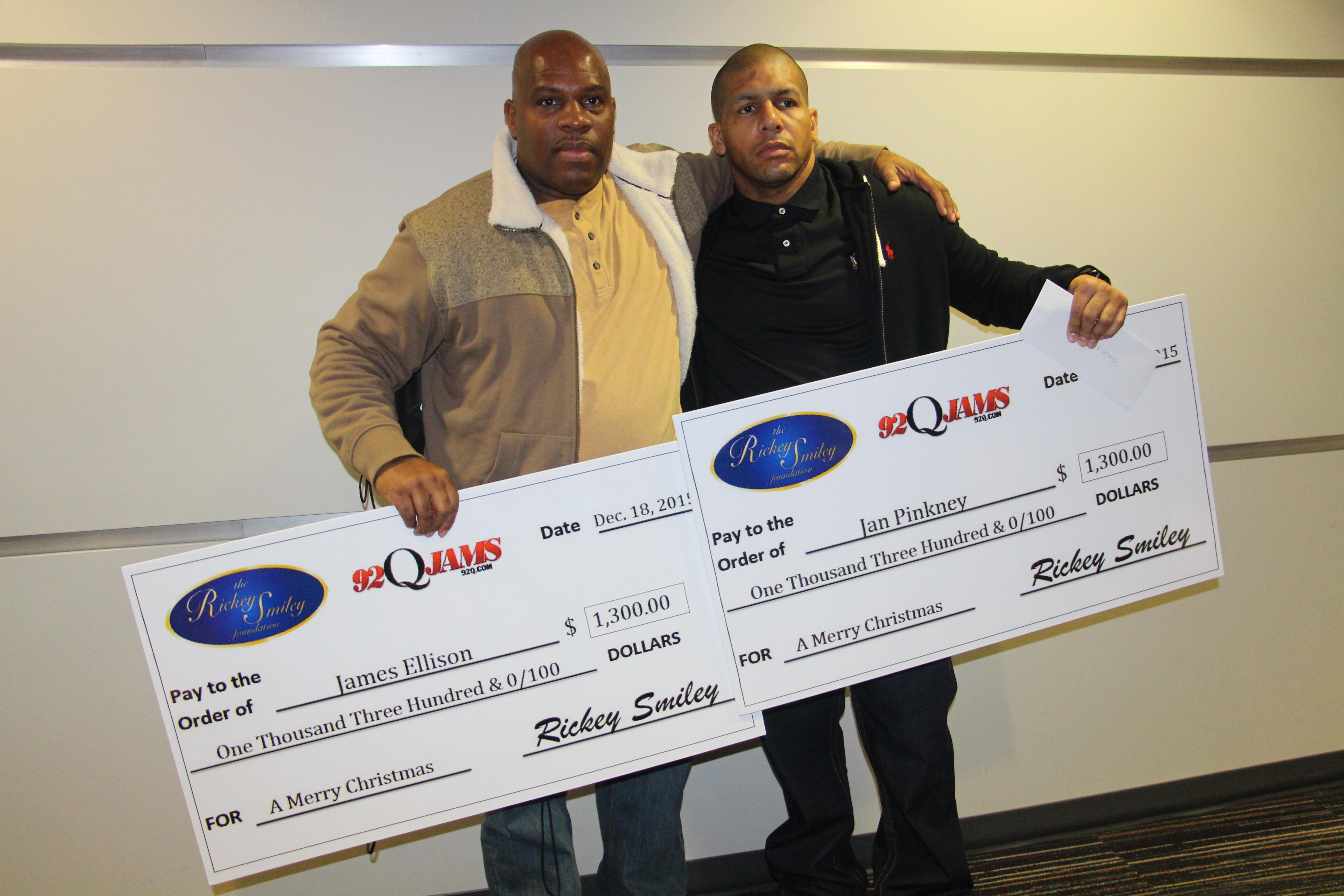 Rickey Smiley & The Ko Show Surprise Local Families for the Holiday