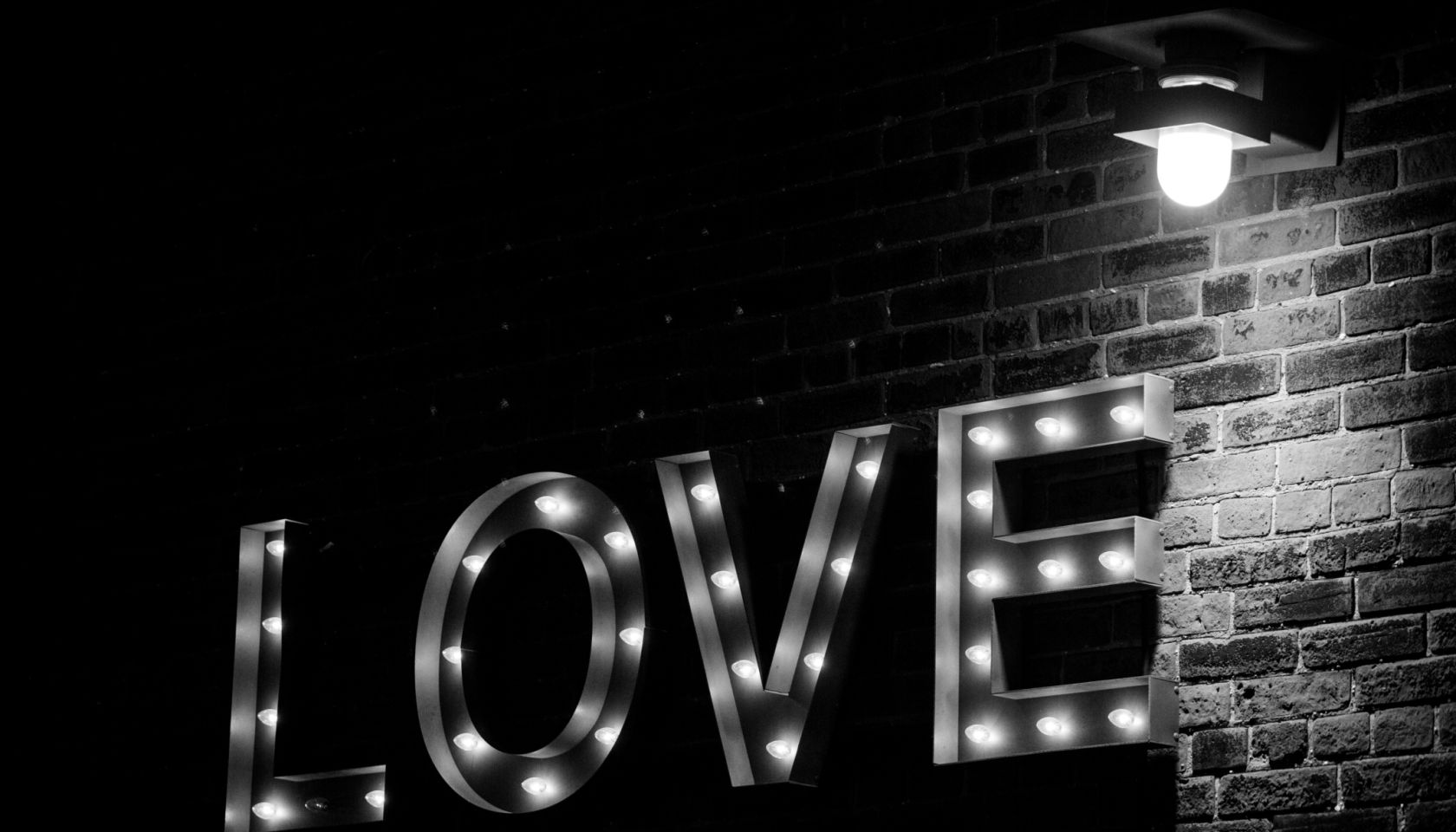 love bw in the wall