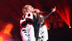 2016 MTV Video Music Awards - Show