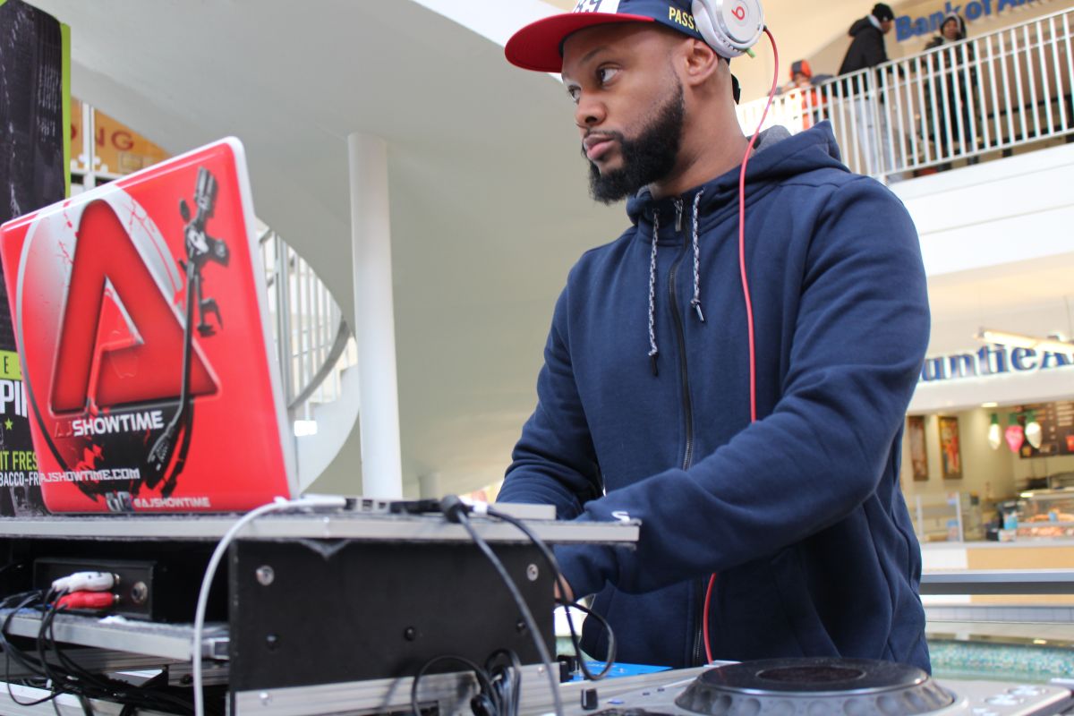 Fresh Kicks Sneaker Party w/ Fresh Empire at Mondawmin