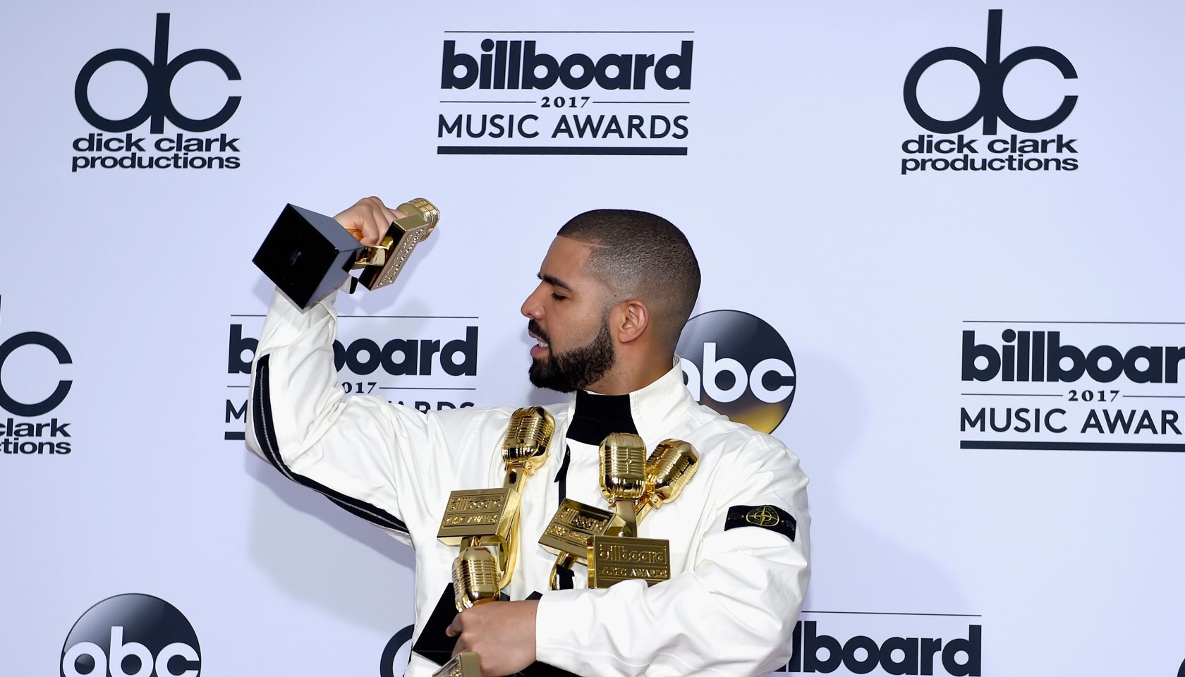 2017 Billboard Music Awards - Press Room