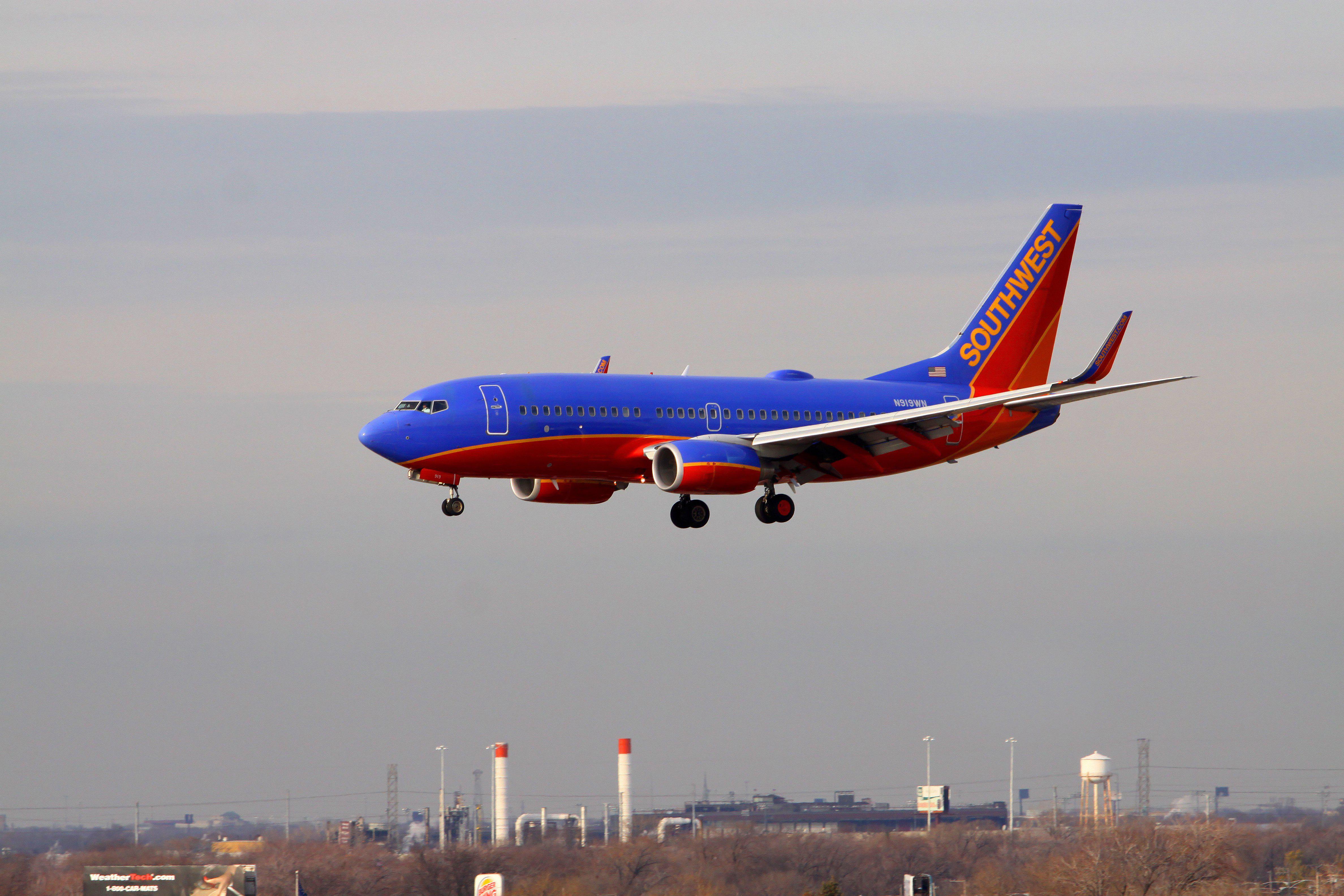 Southwest Airlines Plane Hit Coming Into BWI Airport | 92 Q