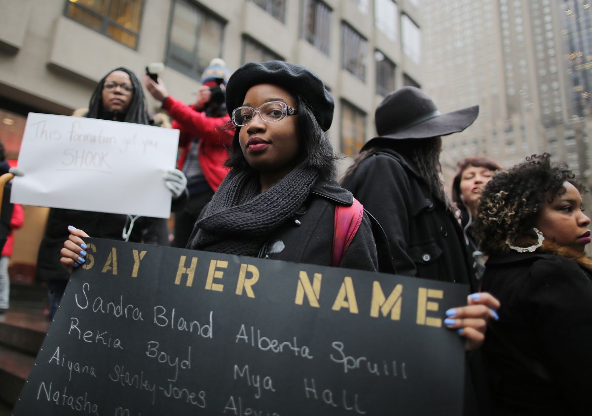 Anti-Anti Beyonce Protest Rally At NFL Headquarters