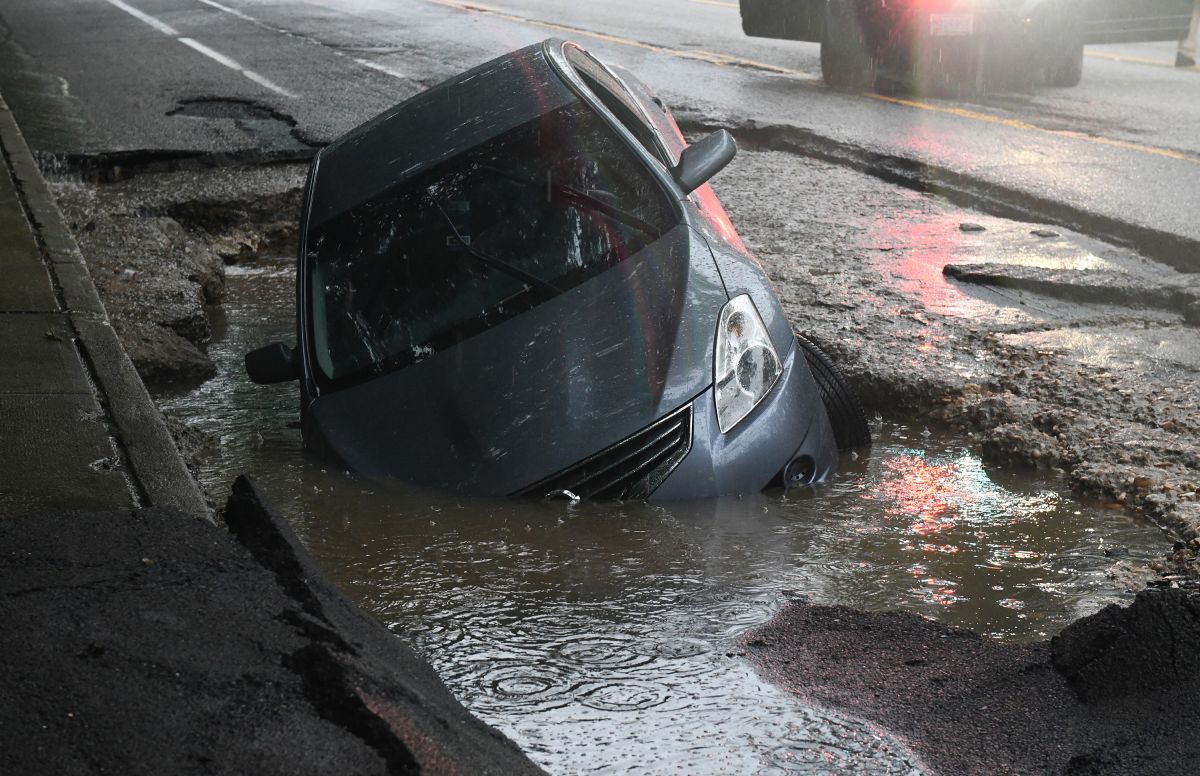 Ellicott City awash in flood waters as heavy rain drenches Baltimore region