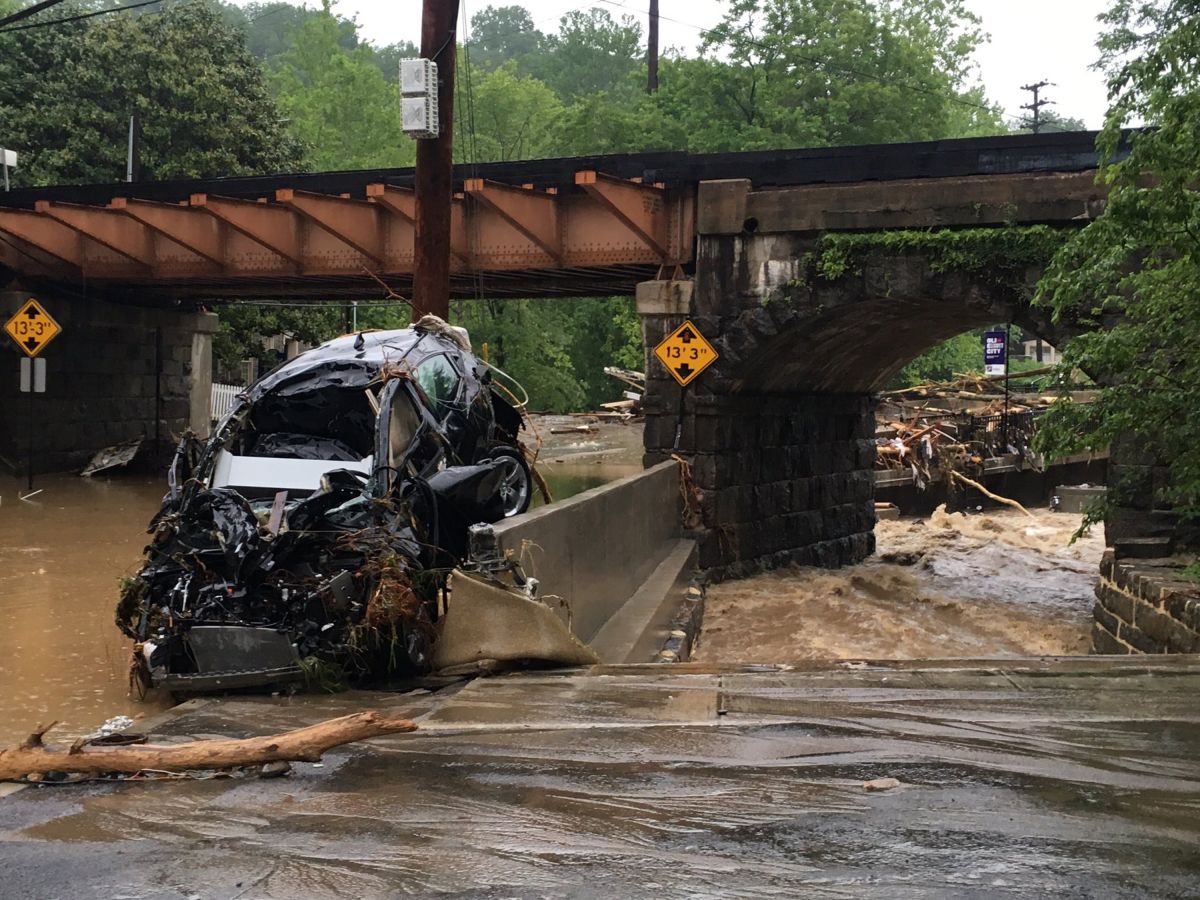Ellicott City awash in flood waters as heavy rain drenches Baltimore region