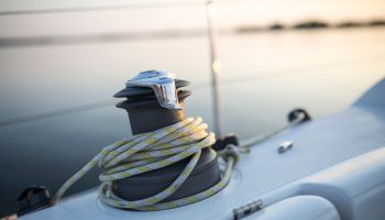 Winch and sailing rope on a yacht