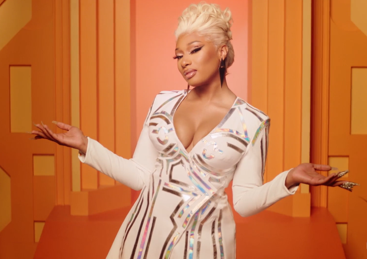 Megan Thee Stallion partnering with Cash App to give away 1 million dollars’ worth of stock to her fans!