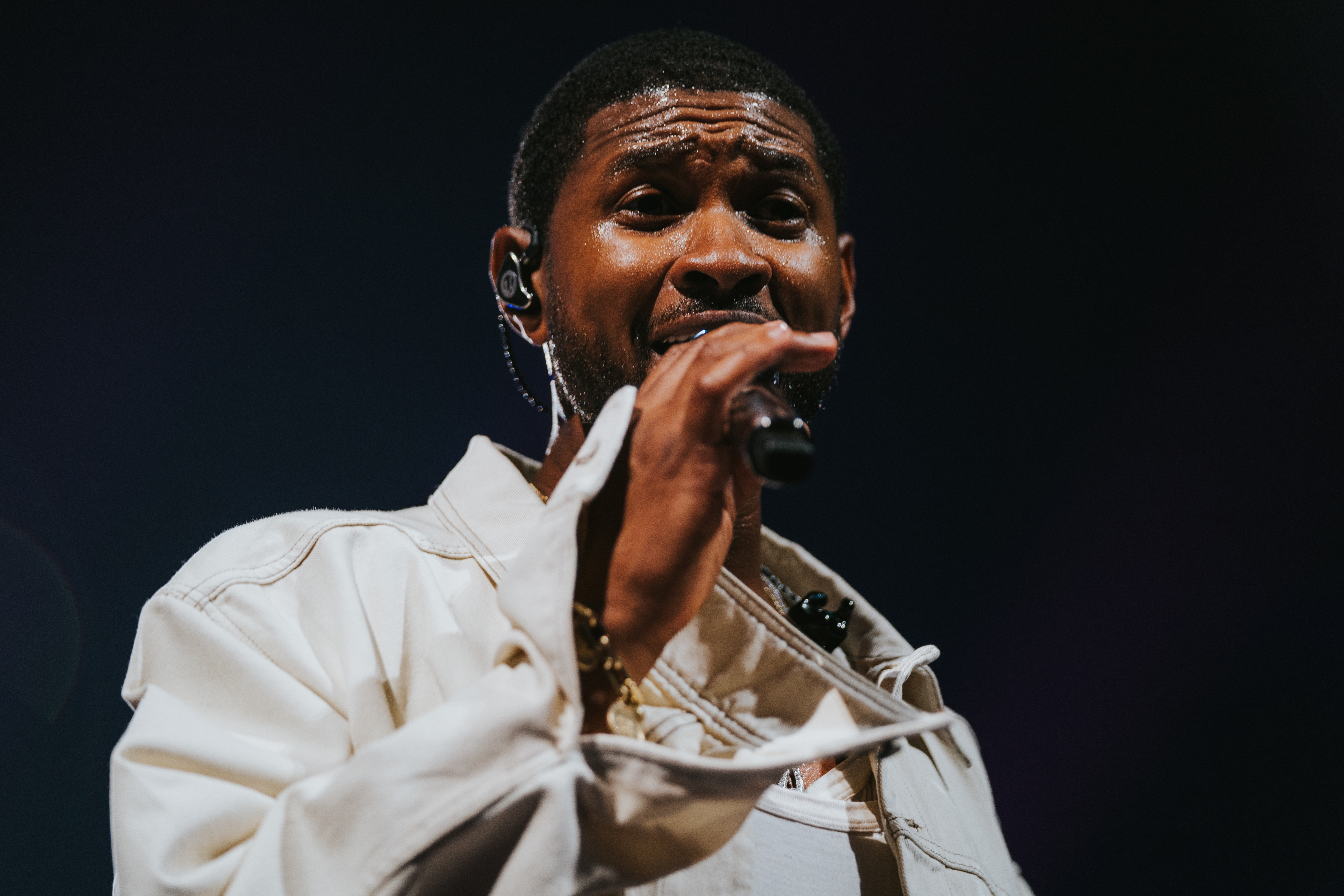 21 Savage Joined Usher To Sing His Song 'My Boo' Live