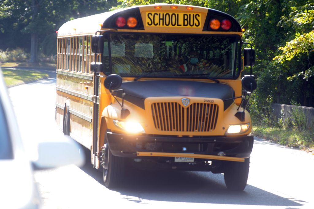 tt100120 school bus