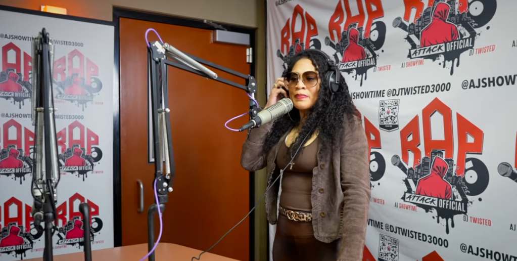 Paula Campbell Brings Heat On Rap Attack's "For The Record"