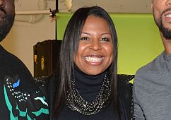 Common Visits Baltimore Shoot