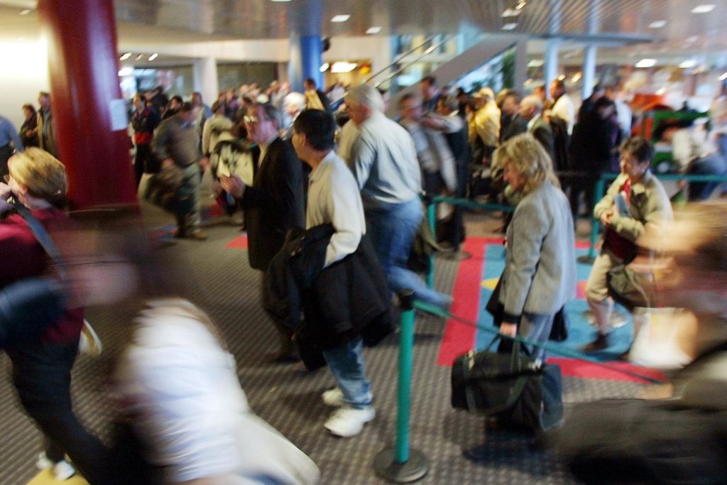 US-BWI-AIRPORT-PASSENGERS