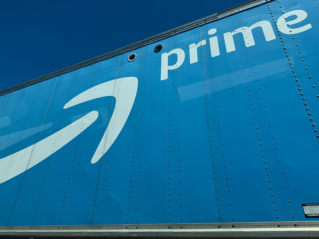 Amazon Prime truck on highway, Florida