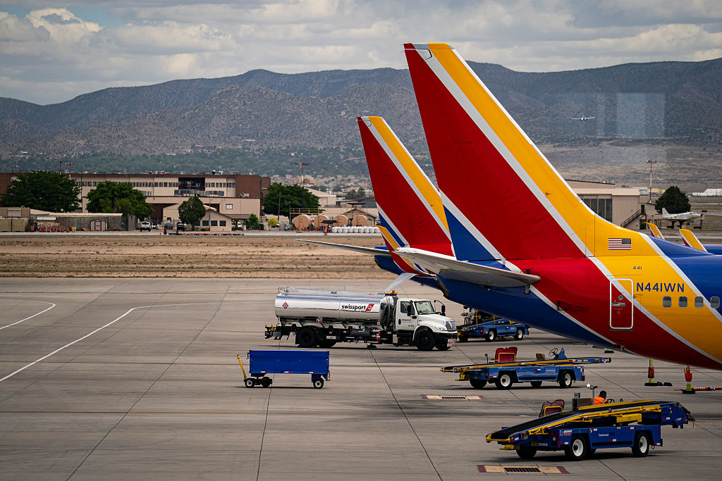 Rising Jet Fuel Prices at Airports Due to Iran Conflict