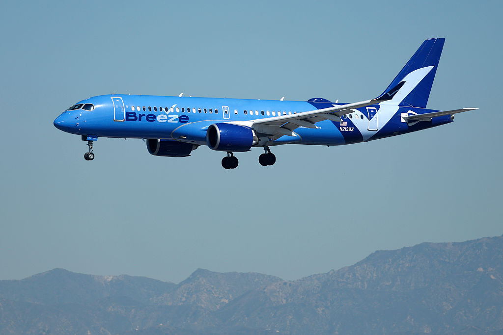Breeze Airways At Los Angeles International Airport