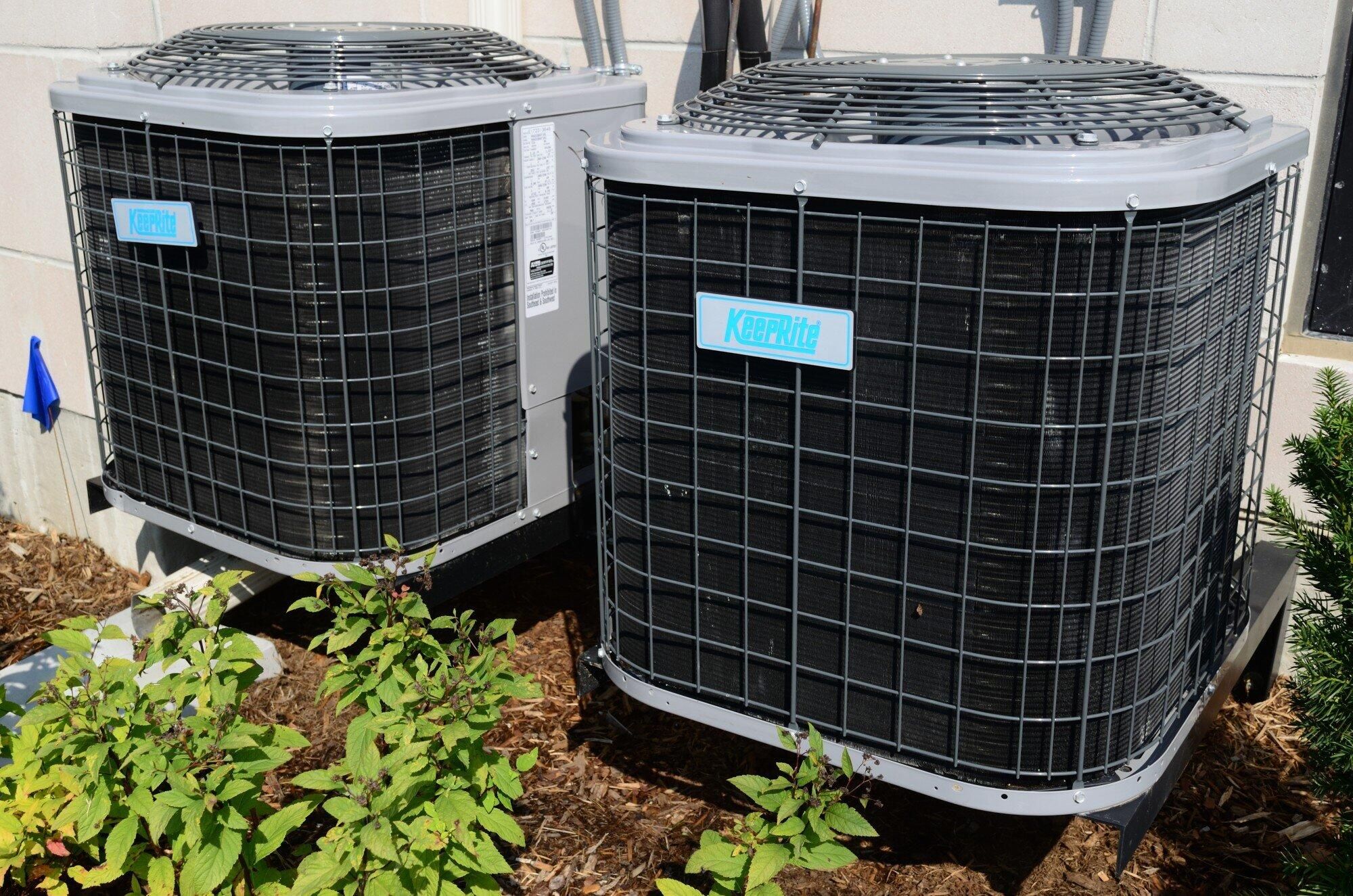 What causes AC short cycling?